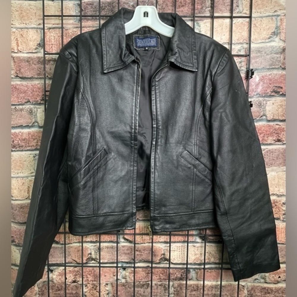 Elegant Black Leather Jacket